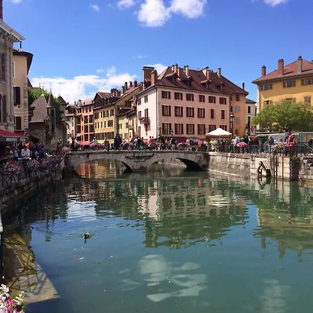 T2 De 60m² A Annecy-le-vieux, Grande Terrasse Amenagee, Proche Et Commerces - Fr-1-432-74 * Annecy