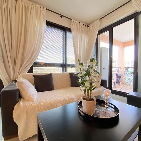 Superbe T2 Avec Terrasse De 60m² Et Parking Prive A - Fr-1-432-74 Apartment